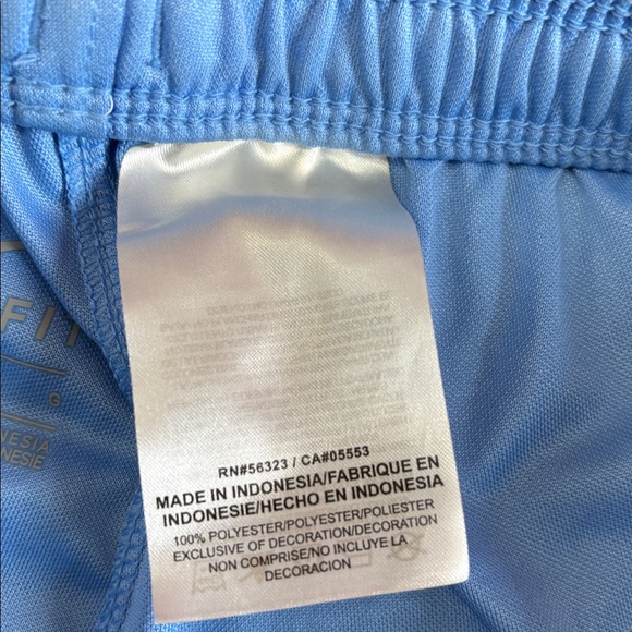 Nike woman’s Light Blue and White Athletic Shorts embroidered logo size large - Picture 6 of 10